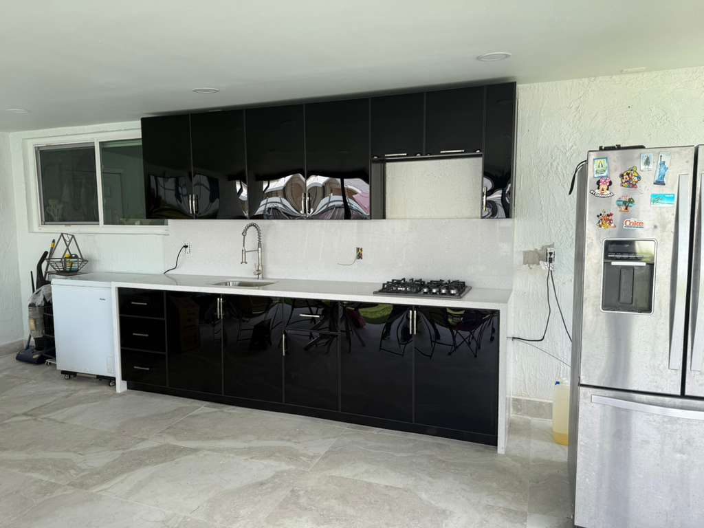 custom outdoor kitchen